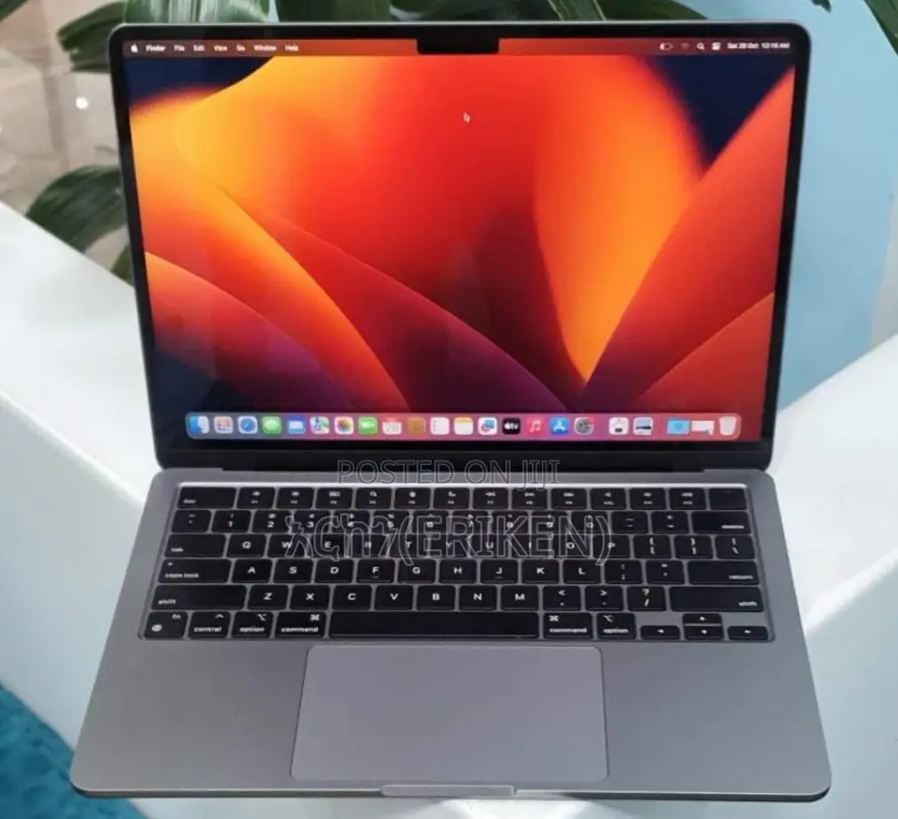 New Laptop Apple MacBook Air 2023 M2 16GB Apple M2 SSD 1T