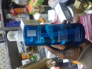 LA Rocha POSAY Effaclar