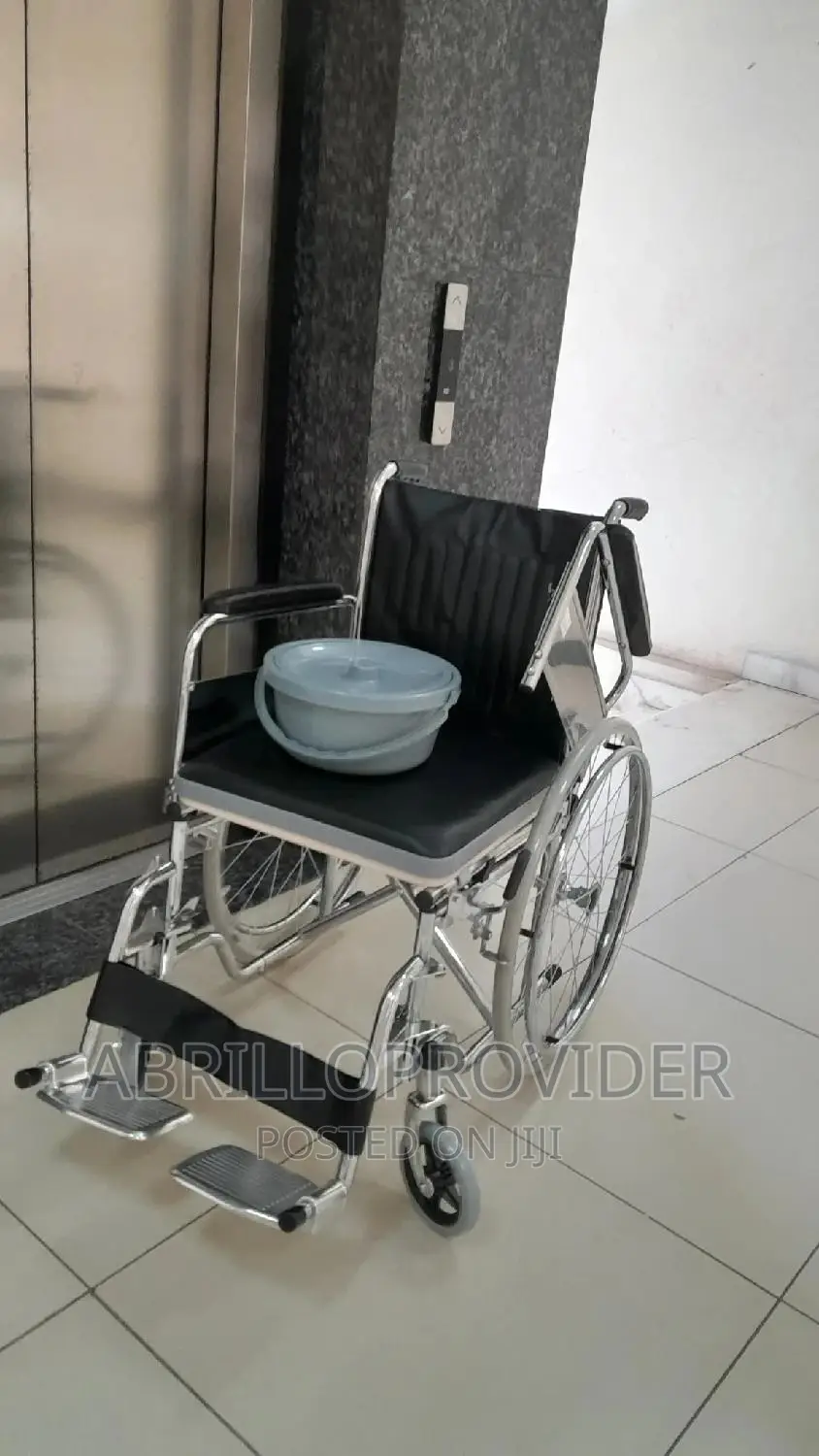 Packed Wheelchair/Popo/Toilet/Wheelchair/Wheelchair/Wheelcha