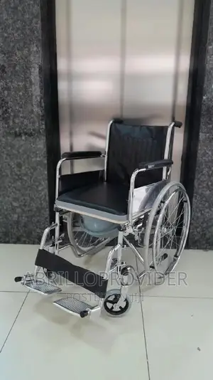 Folding/Flexible/Toilet/Commodo Wheelchair/Wheelchair/Wheelc