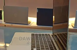 Photo - New Laptop Apple MacBook Pro 2015 8GB Intel Core I5 SSD 128GB