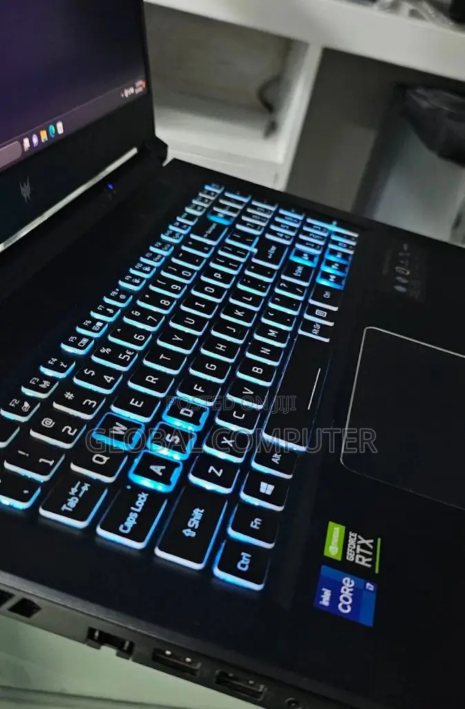 New Laptop Acer Predator Helios 300 16GB Intel Core I7 SSD 1T