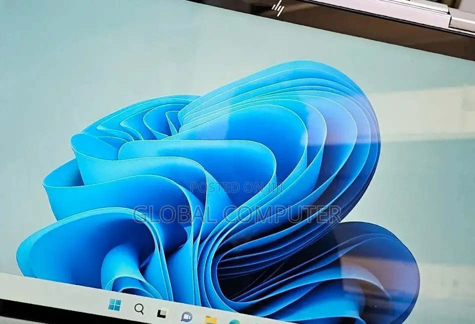 New Laptop HP Envy X360 16GB Intel Core I5 SSD 1T