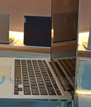 New Laptop Apple MacBook Pro 2015 8GB Intel Core I5 SSD 128GB