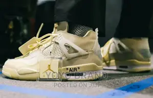 Photo - Jordan 4 Off White