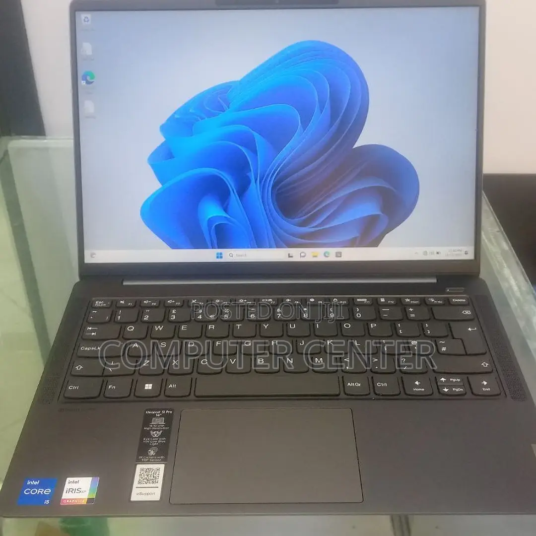 New Laptop Lenovo IdeaPad Flex 14 8GB Intel Core I5 SSD 512GB
