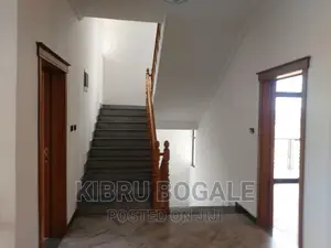 8bdrm House in Ayat, Bole for sale