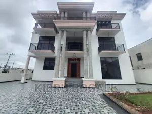 8bdrm House in Ayat, Bole for sale