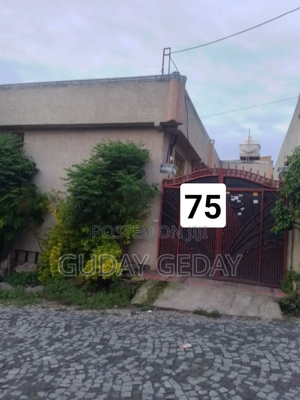 Furnished 5bdrm House in L Shape Furnished, Oromia-Finfinne for sale