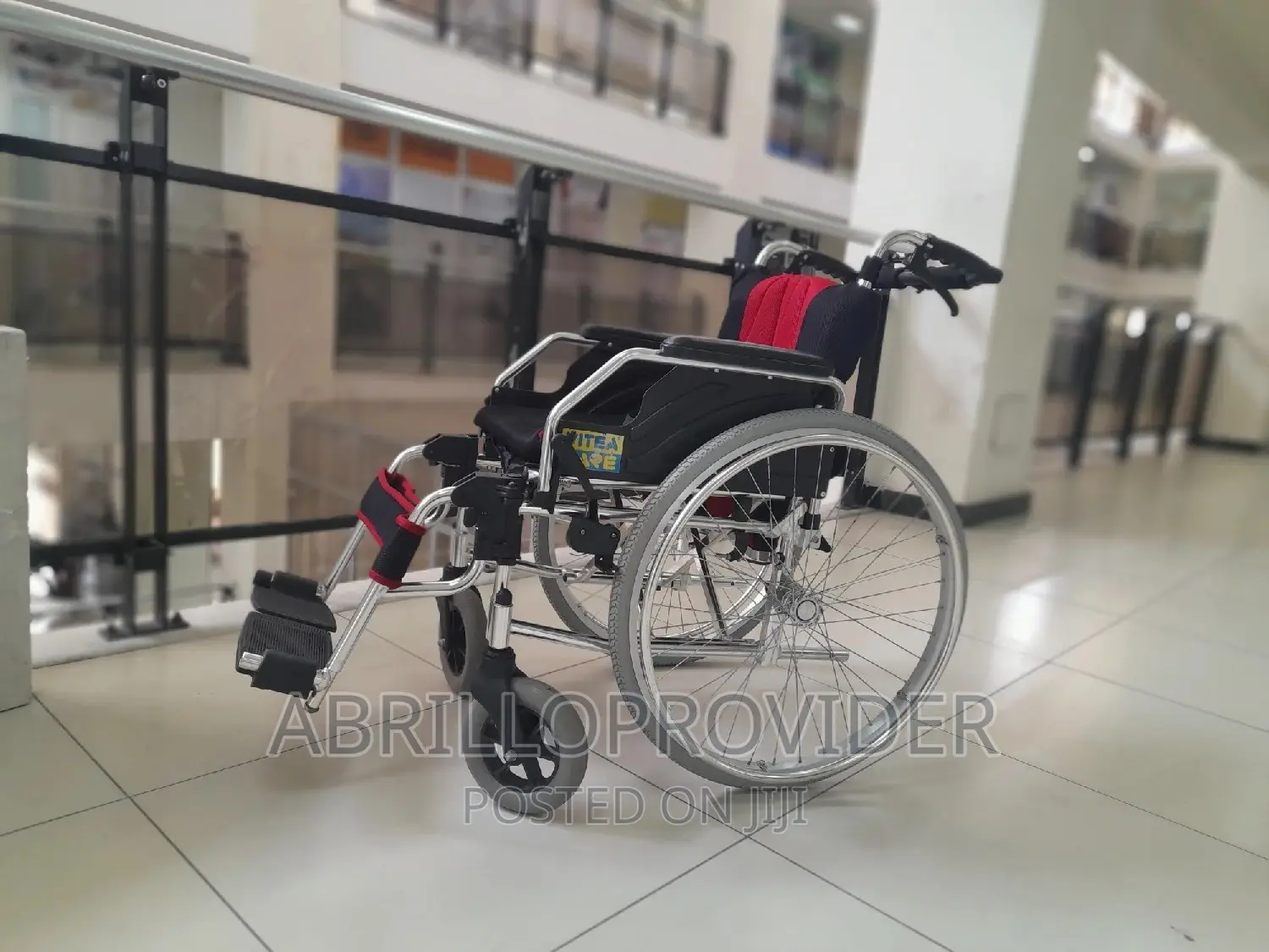 Small Wheelchair/Comfortable Wheelchair/Foldable Wheelchair