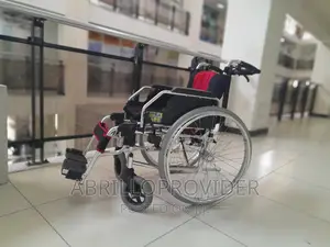 Small Wheelchair/Comfortable Wheelchair/Foldable Wheelchair
