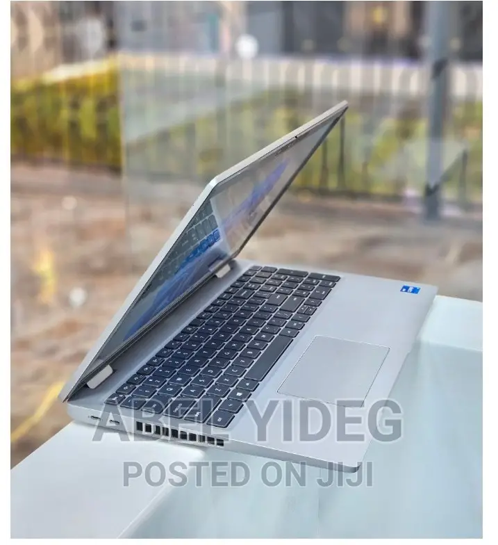 New Laptop Dell 16GB Intel Core I7 SSD 512GB