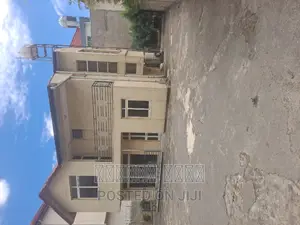 Furnished 5bdrm Block of Flats in አያት ዞን 5, Bole for sale
