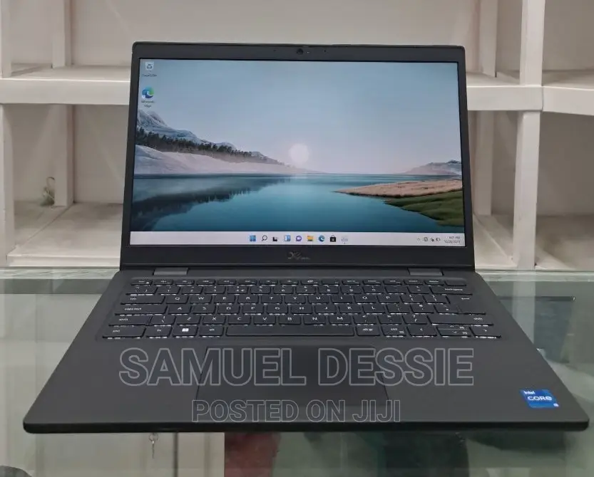 New Laptop Dell Latitude 3330 8GB Intel Core I5 SSD 256GB