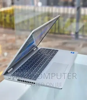 New Laptop Dell Precision 5520 16GB Intel Core I7 SSD 512GB