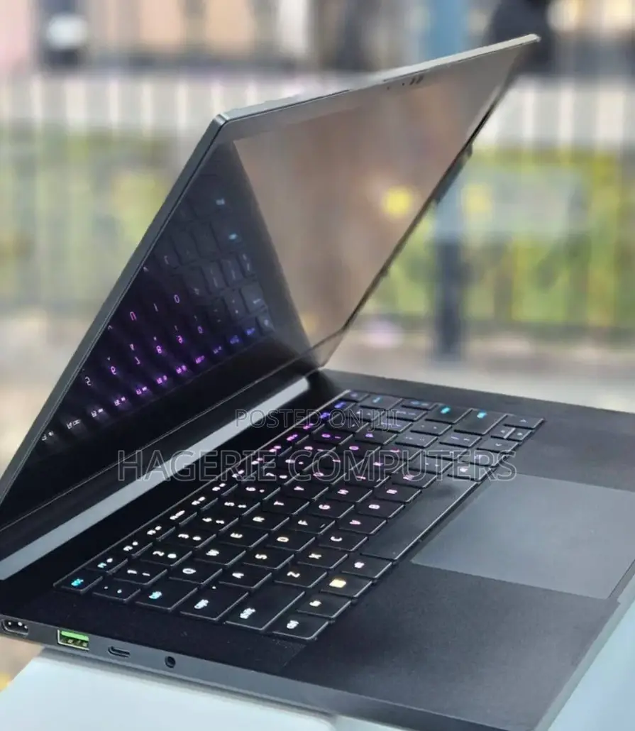 New Laptop Razer Blade Advanced 16GB Nvidia SSD 1T