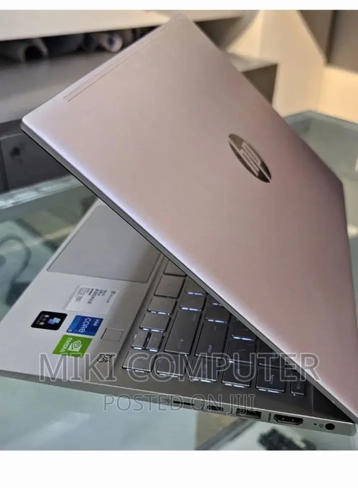 New Laptop HP Pavilion 10 16GB Intel Core I7 SSD 512GB