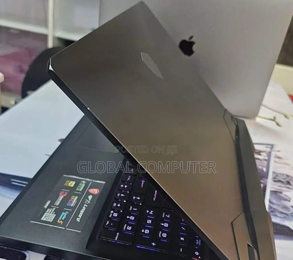 New Laptop MSI GP75 Leopard 16GB Intel Core I7 SSD 1T