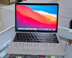 New Laptop Apple MacBook Pro 2019 8GB Intel Core I5 SSD 512GB