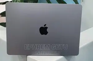 Photo - New Laptop Apple MacBook Air 2022 M2 16GB Apple M2 SSD 1T