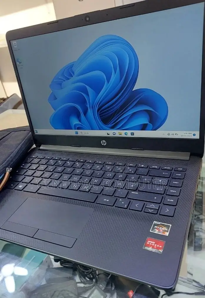 New Laptop HP Stream Notebook 16GB AMD Ryzen 3 SSD 512GB
