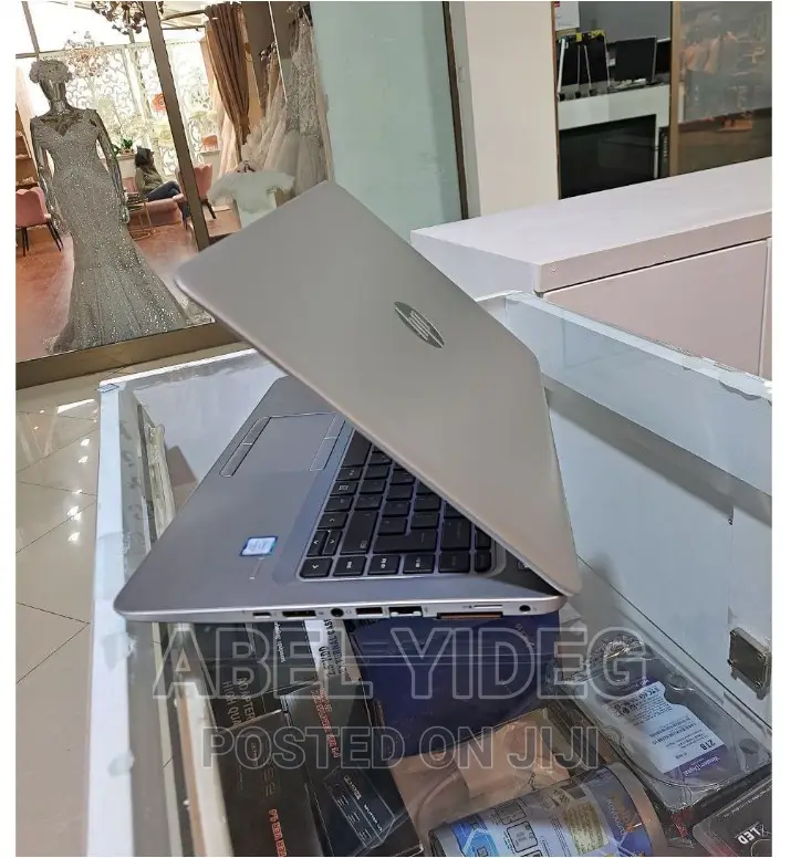 New Laptop HP EliteBook 840 8GB Intel Core I7 SSD 256GB