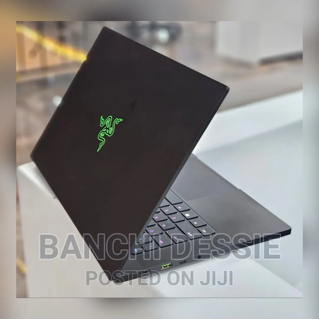 Laptop Razer Blade 16GB AMD Ryzen 9 SSD 1T