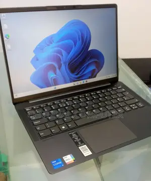 New Laptop Lenovo IdeaPad U300e 8GB Intel Core I5 SSD 512GB