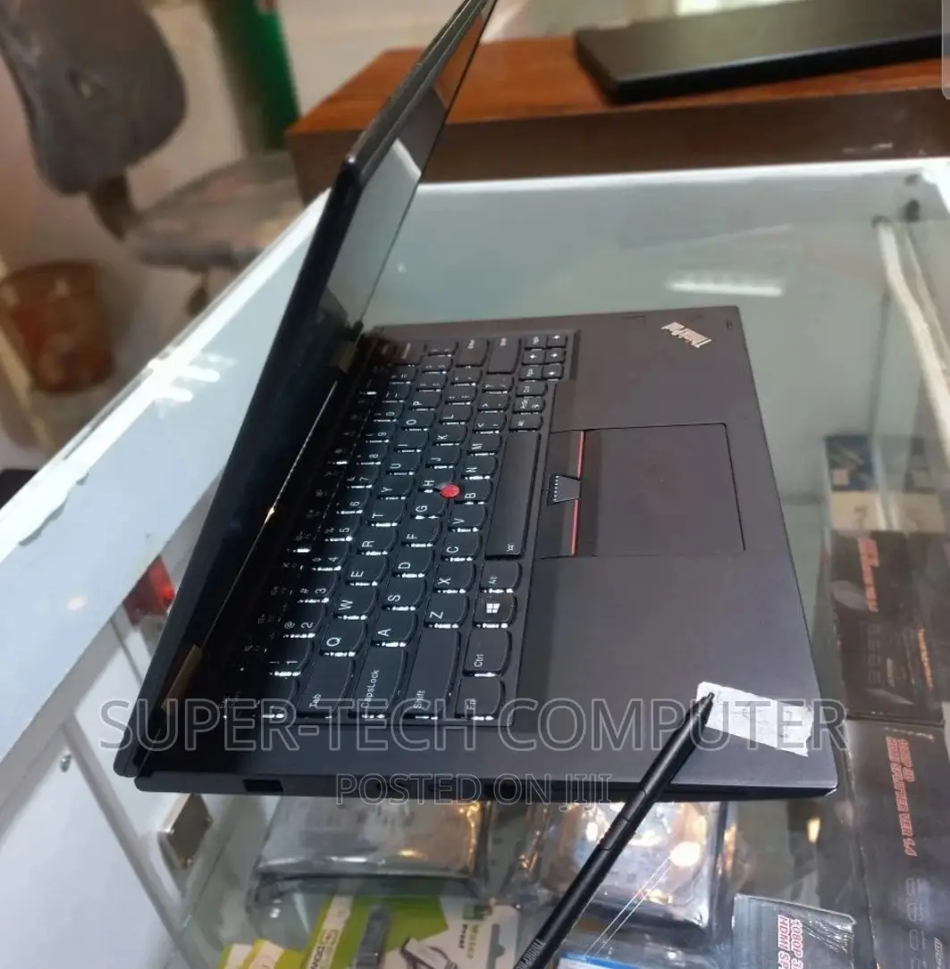 New Laptop Lenovo ThinkPad Yoga 370 16GB Intel Core I7 SSD 512GB