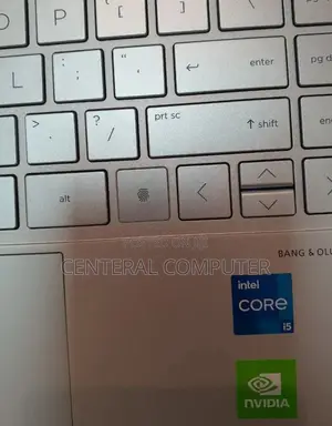 New Laptop HP Envy Spectre XT 13 16GB Intel Core I5 SSD 512GB