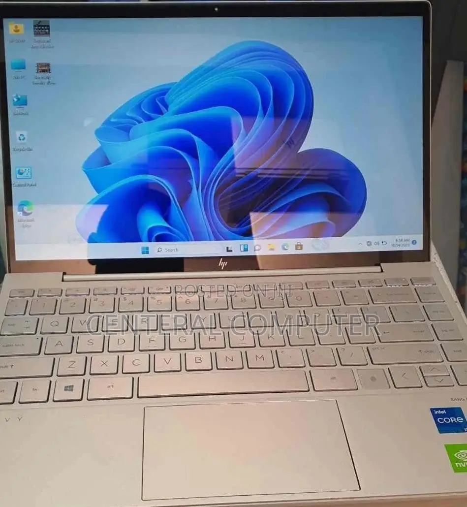 New Laptop HP Envy Spectre XT 13 16GB Intel Core I5 SSD 512GB