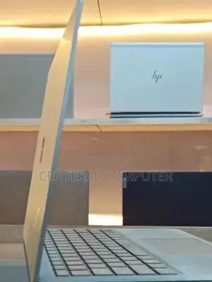 New Laptop Microsoft Surface Laptop 2 8GB Intel Core i7 SSD 512GB