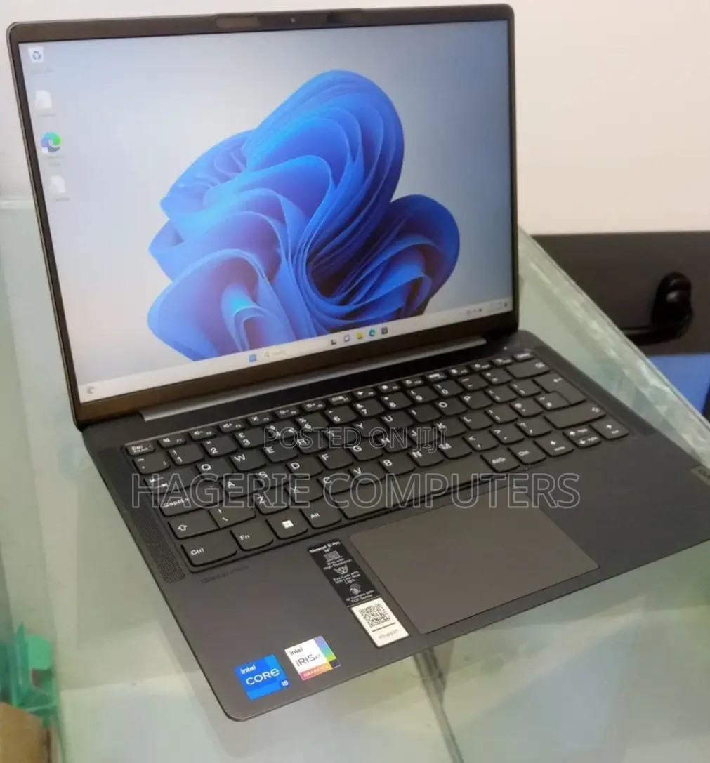 New Laptop Lenovo IdeaPad 520 8GB Intel Core I5 SSD 512GB