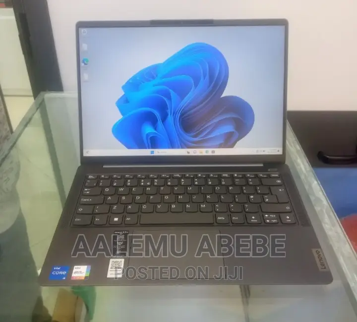 New Laptop Lenovo Yoga 2 Pro 8GB Intel Core I5 SSD 512GB