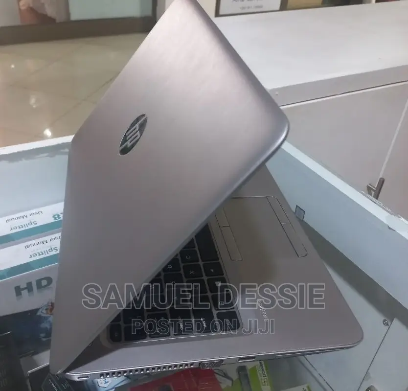 New Laptop HP 8GB AMD A10 HDD 1T