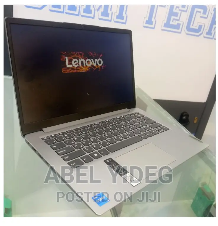 New Laptop Lenovo 12GB Intel Core I3 SSD 512GB
