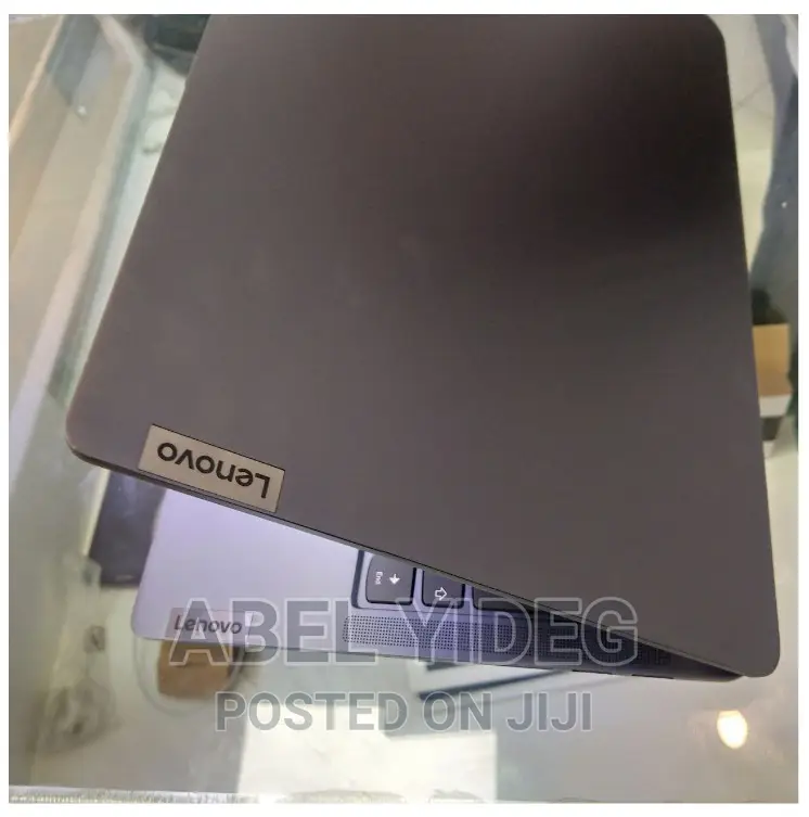 New Laptop Lenovo 8GB Intel Core I5 SSD 512GB