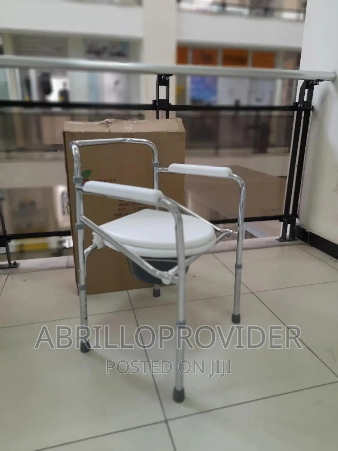 Medical Chair/Hospital Chair/Foldable Chair/Eldery Chair/