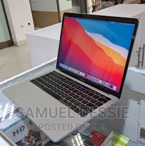 New Laptop Apple MacBook Pro 2019 8GB Intel Core I5 SSD 512GB