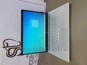 New Laptop HP Pavilion 15 8GB Intel Core I5 SSD 512GB