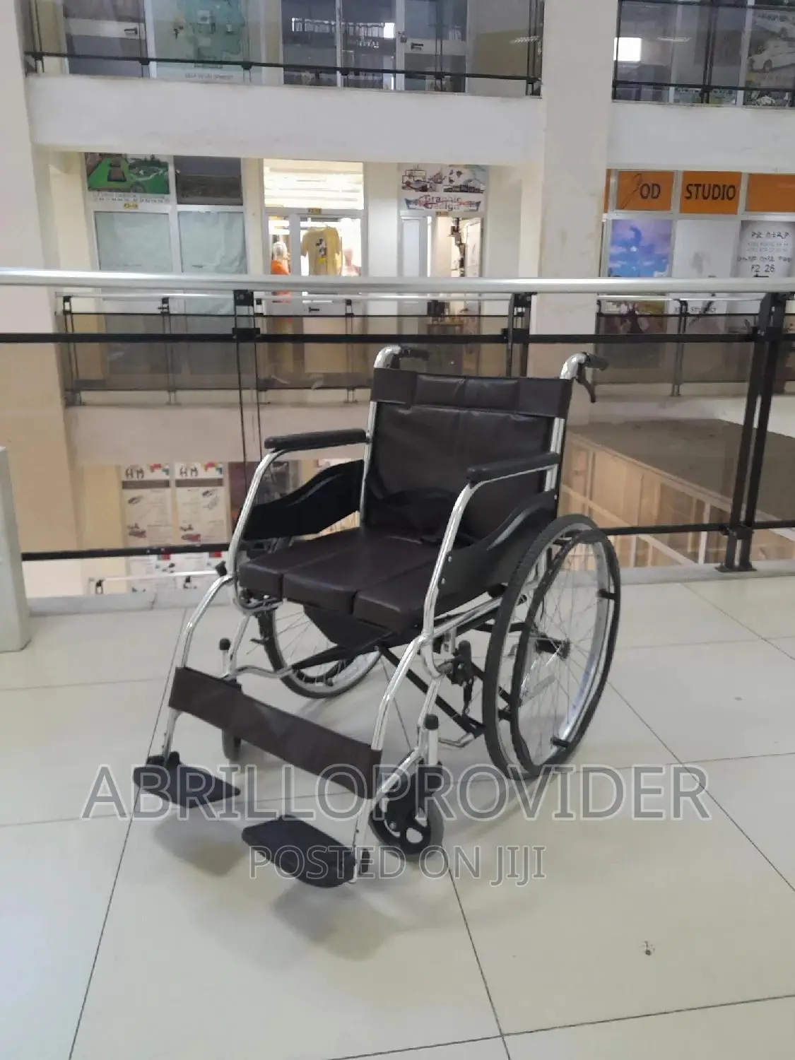 Medical Popo Toilet Wheelchair/Wheelchair/Wheelchair/Wheelch