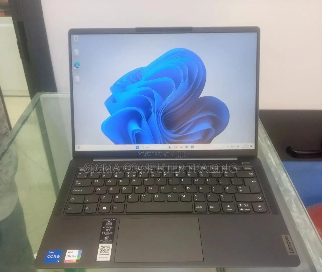 New Laptop Lenovo IdeaPad 520S 8GB Intel Core I5 SSD 512GB