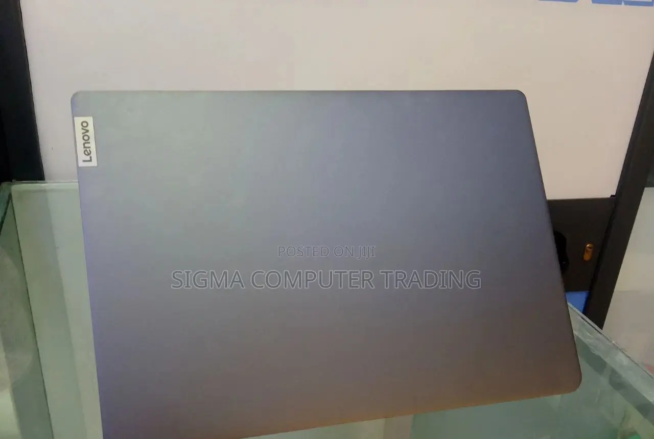 New Laptop Lenovo IdeaPad 520S 8GB Intel Core I5 SSD 512GB