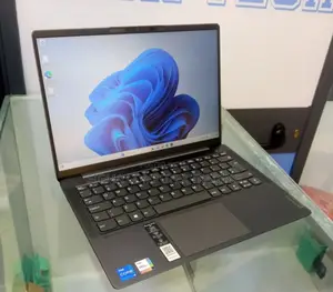 New Laptop Lenovo IdeaPad 520S 8GB Intel Core I5 SSD 512GB