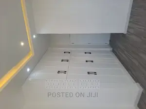 Furnished 8bdrm House in አያት ዞነ 5, Bole for sale