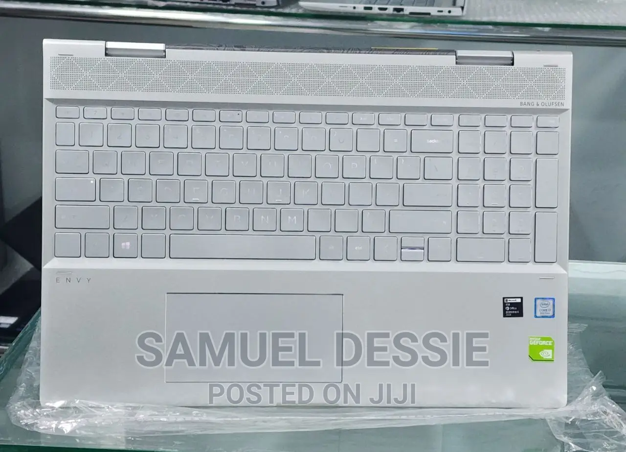 New Laptop HP Envy X360 8GB Intel Core I7 SSD 512GB