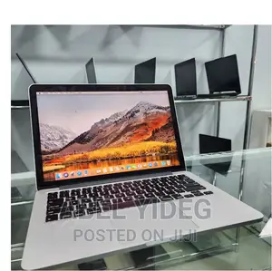 New Laptop Apple MacBook Pro 2015 8GB Intel Core I5 SSD 256GB