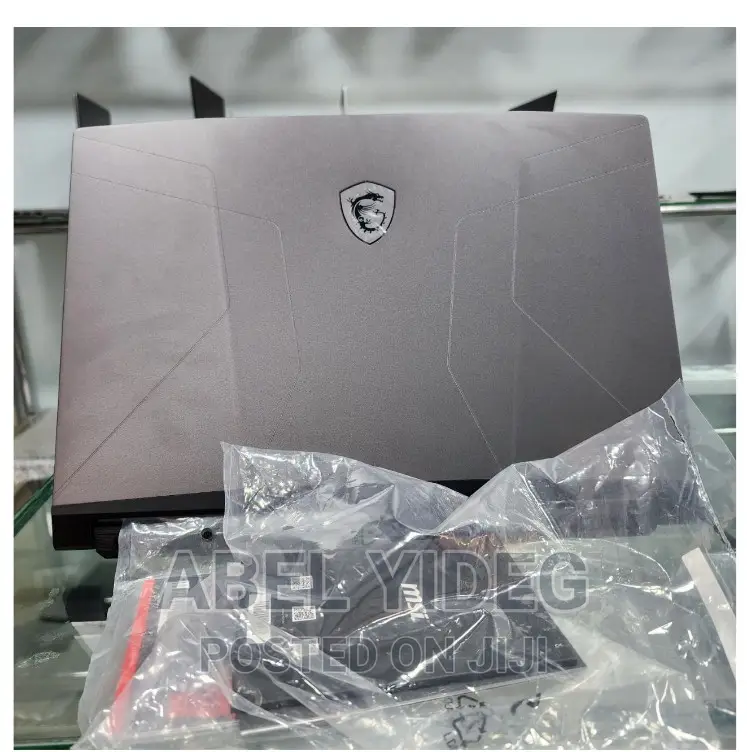 New Laptop MSI Pulse GL66 8GB Intel Core I5 SSD 512GB