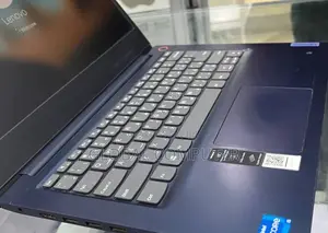 New Laptop Lenovo 8GB Intel Core I5 SSD 1T