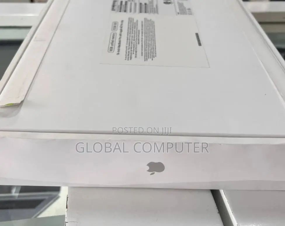 New Laptop Apple MacBook 2012 16GB Intel Core I7 SSD 512GB